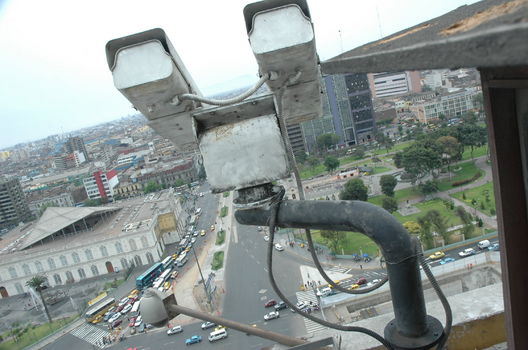 Cámaras de Seguridad en la Plaza Grau