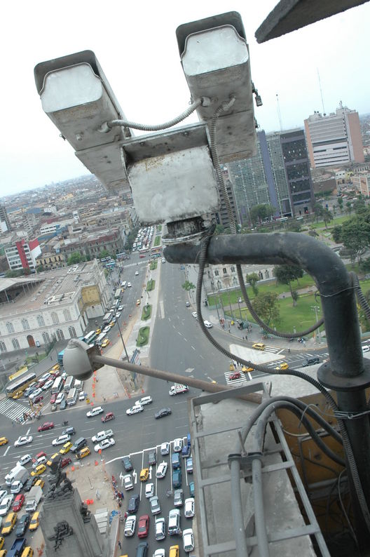 Cámaras de Seguridad en la Plaza Grau