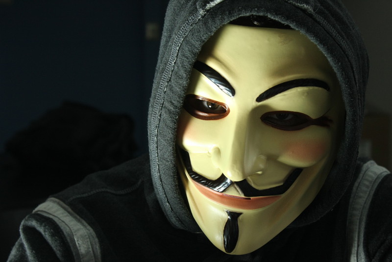Anonymous ¿quiénes son y cómo actúan? Su lema es 'El conocimiento es libre. Somos Anonymous. Somos Legión. No perdonamos. No olvidamos.