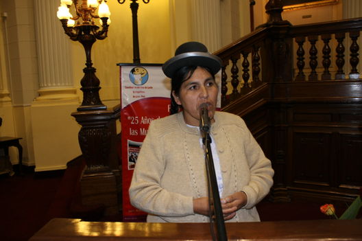 Claudia Faustina Coari Mamani, congresista de la República