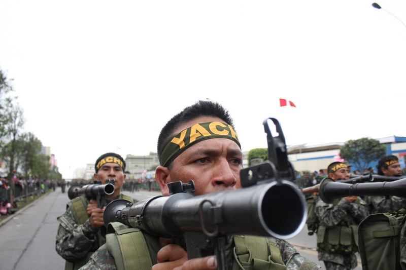 Soldados gloriosos de nuestro ejército peruano