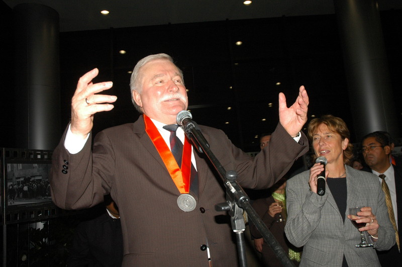 Ex Mandatario de Polonia y Premio Nobel de La Paz, Lech Walesa quien fue el primer líder tras la caída del comunismo en el país
