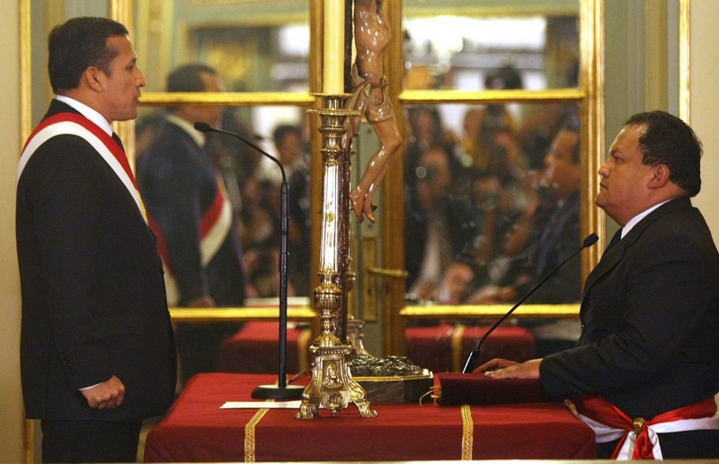 Presidente Ollanta Humala, tomó juramento a José Antonio Urquizo Maggia, como nuevo ministro de Defensa