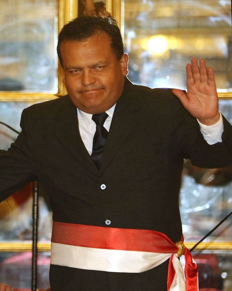 Presidente Ollanta Humala, tomó juramento a José Antonio Urquizo Maggia, como nuevo ministro de Defensa