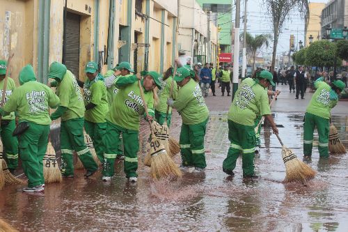 Ambulantes, la necesaria Limpieza de las calles de Lima