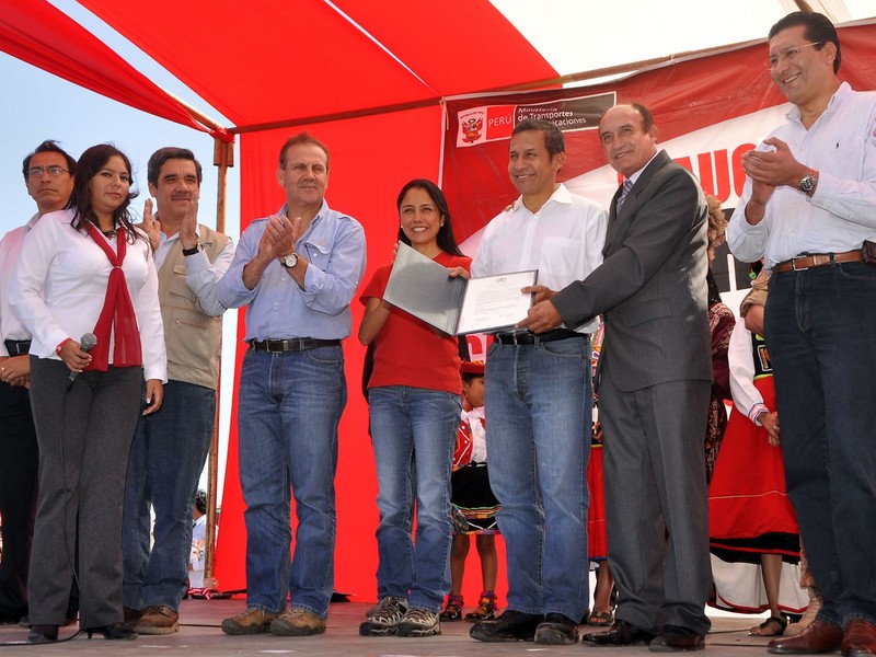 Presidente Ollanta Humala inauguro carretera Punta Bombón-Ilo, en sureña región de Moquegua, obra que beneficiará a miles de personas del sur del país
