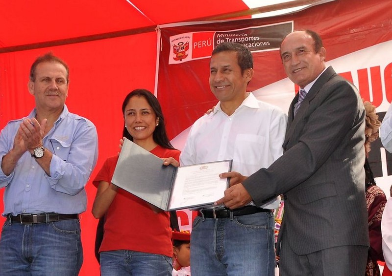 Presidente Ollanta Humala inauguro carretera Punta Bombón-Ilo, en sureña región de Moquegua, obra que beneficiará a miles de personas del sur del país