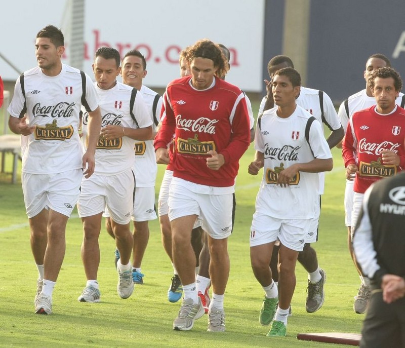 La selección peruana de fútbol entrena en las instalaciones de la Videna de San Luis