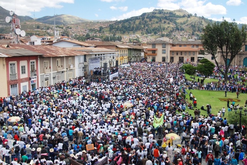 Marcha por la paz en la ciudad de Cajamarca