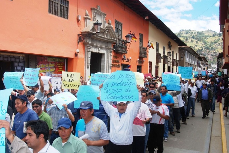 Marcha por la paz en la ciudad de Cajamarca