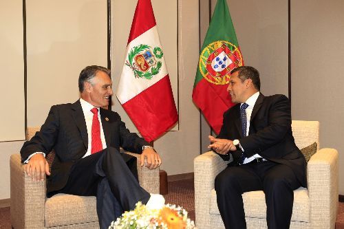 Presidente Ollanta Humala se reúne con el Presidente de Portugal Aníbal Cabaco, en el marco de la XXI Cumbre Iberoamericana de Paraguay