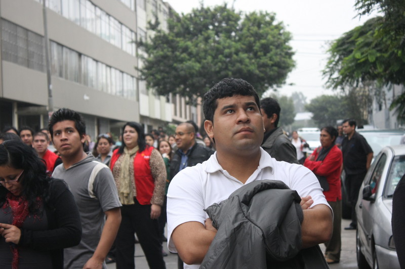 La población participó activamente en el simulacro desde la diez de la mañana. En el centro de la ciudad