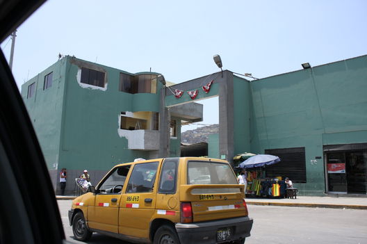Frontis del Camal de Yerbateros en el limeño distrito de San Luis