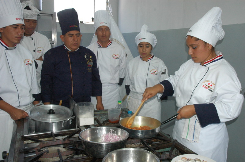 La gastronomía es un arte que permite conocer, preparar, crear, innovar y disfrutar de las tradiciones culinarias