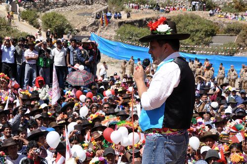 Presidente Ollanta Humala la casa donde le dieron refugio durante gesta democrática en Locumbaen, en la región Moquegua.