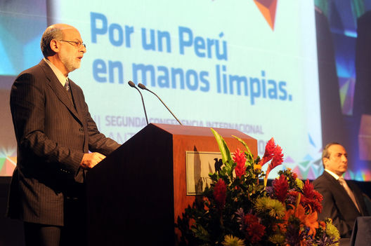 El presidente del Congreso Daniel Abugattás inauguró esta mañana la II Conferencia Internacional Anticorrupción en el hotel Marriot de Miraflores