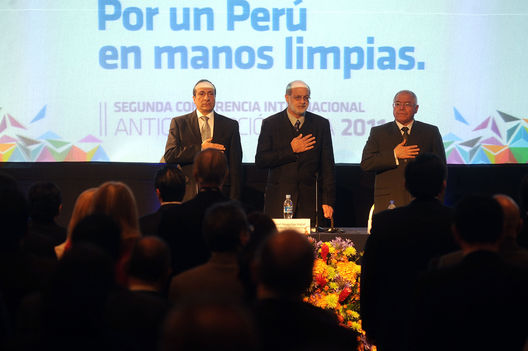 El presidente del Congreso Daniel Abugattás inauguró esta mañana la II Conferencia Internacional Anticorrupción en el hotel Marriot de Miraflores