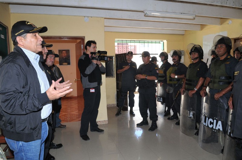 Ministro del Interior, Wilver Calle Girón, sobrevoló hoy Cajamarca para evaluar situación en sexto día de paro indefinido