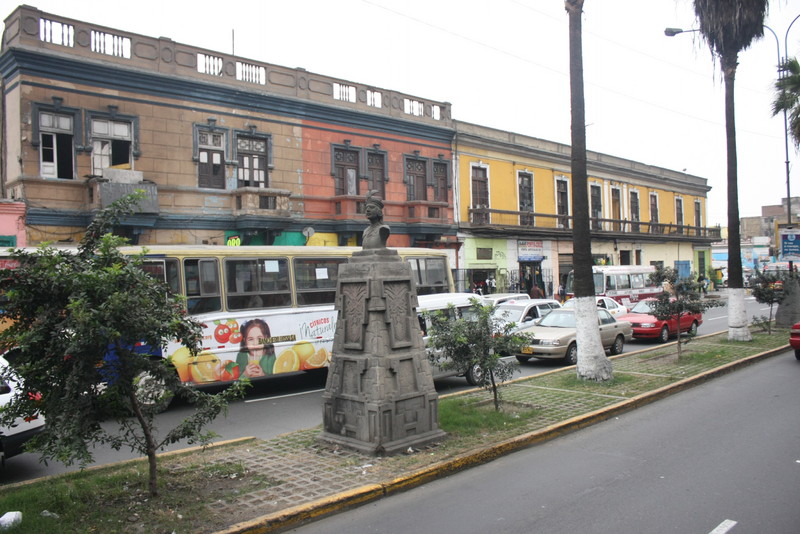 Municipalidad de Lima inicia el ordenamiento del corredor Abancay- Manco Cápac en el distrito de La Victoria