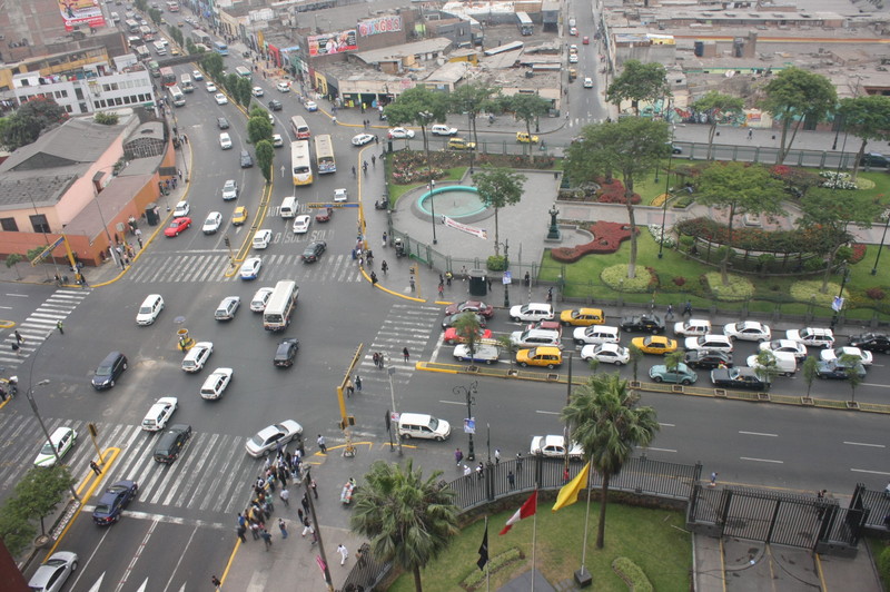 Un nuevo rostro luce hoy la avenida Abancay con Nicolás de Piérola parque universitario