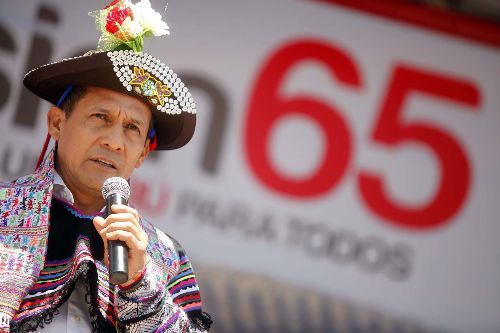 Presidente Ollanta Humala lanza Pensión 65 en el distrito de Yauli, departamento de Huancavelica