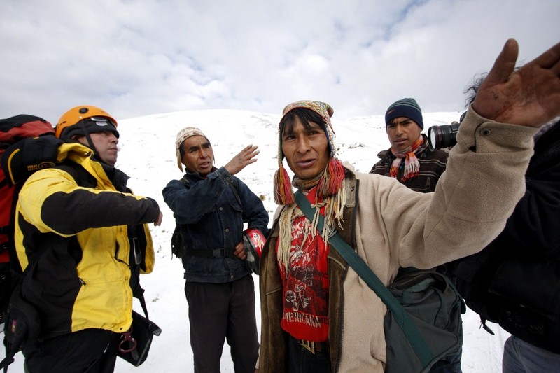 Rescate de los cadáveres en el nevado Mama Rosa de Paucartambo Cusco Tuvo que detenerse por mal tiempo en la zona