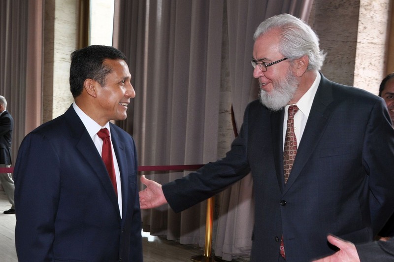 Presidente Ollanta Humala junto al director de la  Organización Internacional del Trabajo (OIT) Juan Somavia en Ginebra,Suiza