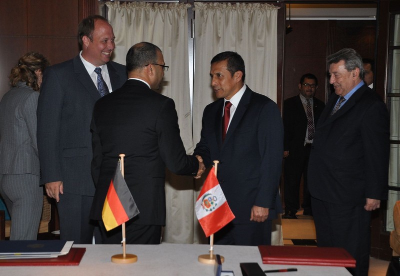 Presidente Ollanta Humala, participó de firma de importantes convenios de cooperación entre Perú y Alemania