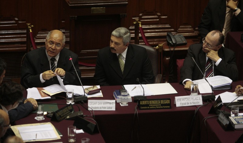 Presidente del Poder Judicial,César San Martín y el fiscal de la Nación José Peláez Bardales se presentan en el congreso