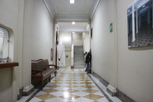 Vistas de Instalaciones y pasillos del Poder Judicial en Perú