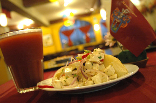 Preparacion de Solterito de Queso...una delicia arequipeña