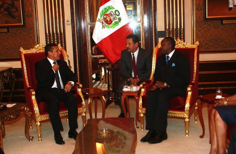 Presidente Ollanta Humala recibio a Director de la ONUDI Kandeh Yumkella en palacio de gobierno