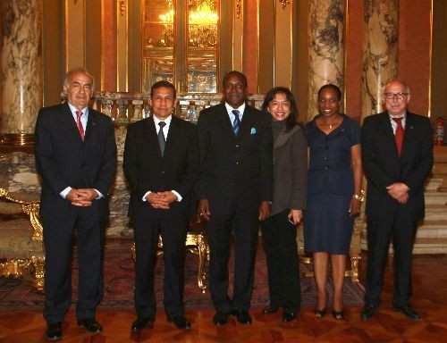 Presidente Ollanta Humala recibio a Director de la ONUDI Kandeh Yumkella en palacio de gobierno