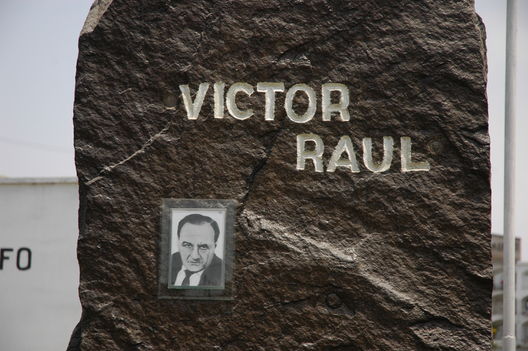 Tumba del líder Aprista Peruano, Víctor Raúl Haya de La Torre, en el cementerio Miraflores de Trujillo