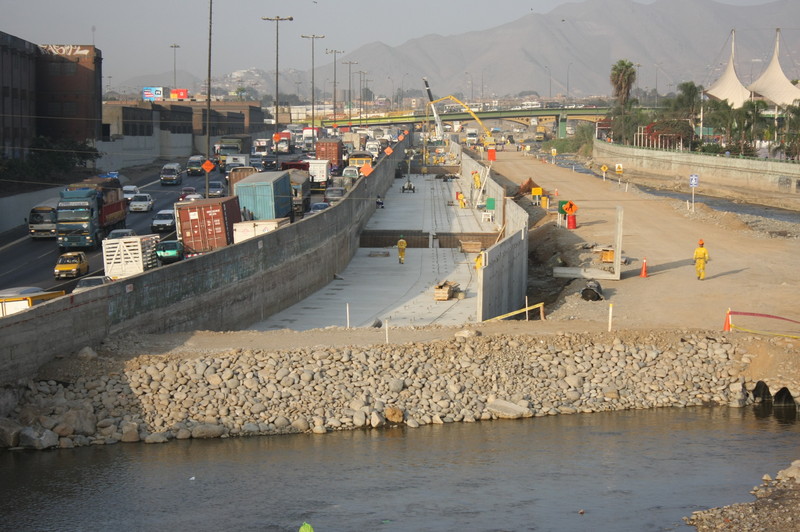Sigue los avances del Túnel debajo del rio Rímac y los 11 viaductos que mejoran el tránsito vehicular en la vía evitamiento