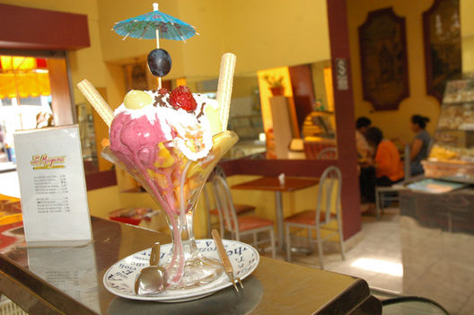 Disfrute de los sabores  del verano en la  heladería  La Muyuna en Miraflores