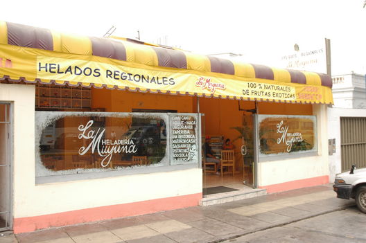 Disfrute de los sabores  del verano en la  heladería  La Muyuna en Miraflores