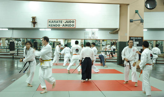 La práctica del Karate y la Defensa Personal en Lima