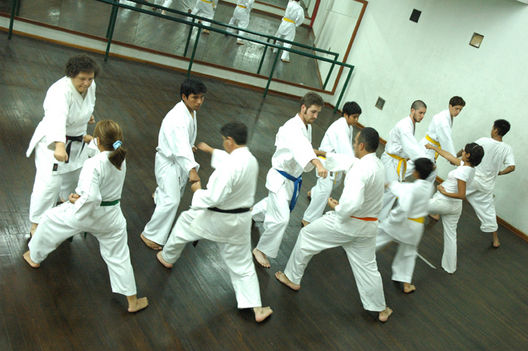La práctica del Karate y la Defensa Personal en Lima