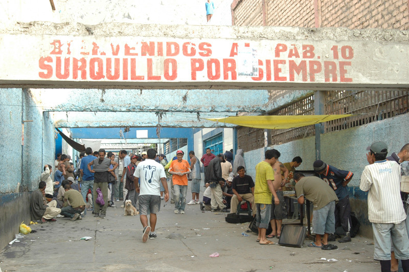 Famosa calle jirón de la unión dentro del penal de San Juan de Lurigancho