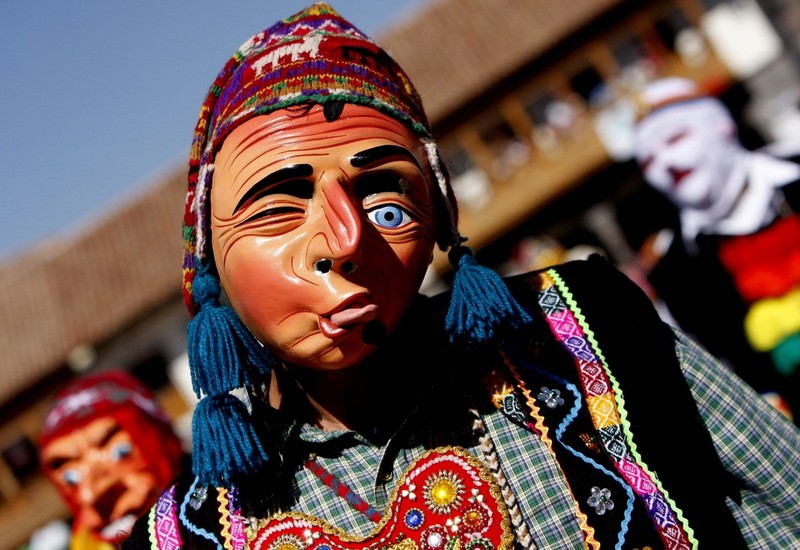 Con música y danzas, Cusco celebra su mes jubilar