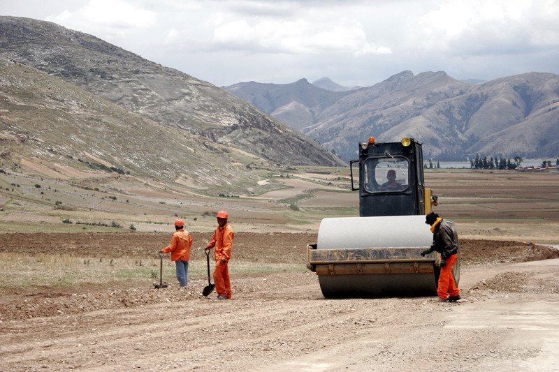 El asfalto y el concreto son los materiales más populares para la pavimentación de calzadas