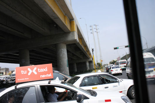 Imágenes del Trébol de la Av. Venezuela con Universitaria
