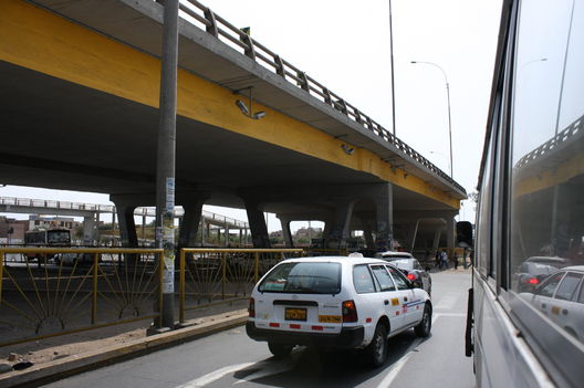 Imágenes del Trébol de la Av. Venezuela con Universitaria