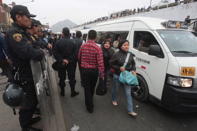 Huelga de transporte público de 24  se inicio con normal tranquilidad en todo Lima