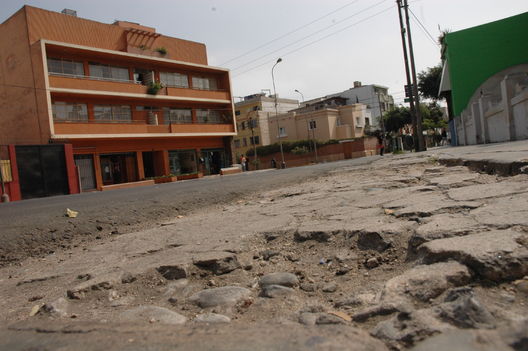 La pesadilla de las pistas rotas, el caso de la avenida Dos de Mayo en Miraflores