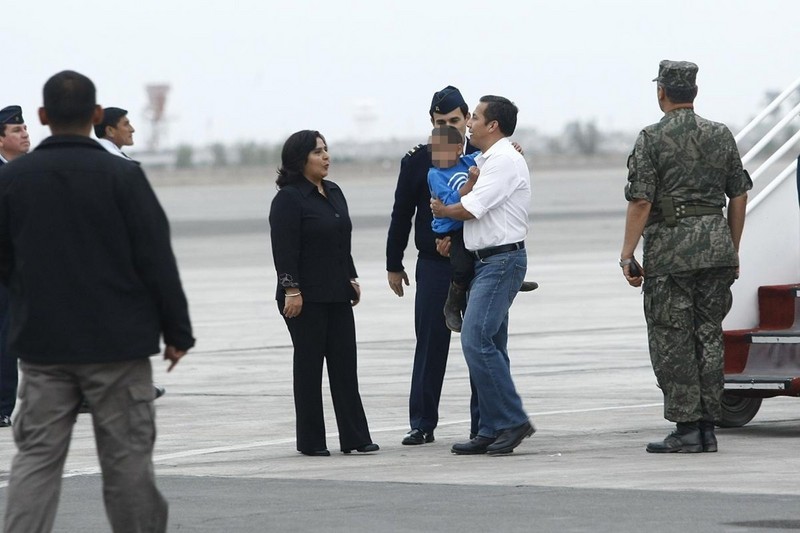 Presidente Ollanta Humala y Primera Dama Nadine Heredia visitaron a niños rescatados de Sendero Luminoso