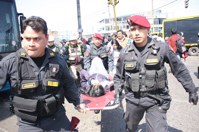 Atropellan a joven universitaria en el cruce de avenidas 28 de julio con Republica de Panamá en la ciudad de Lima