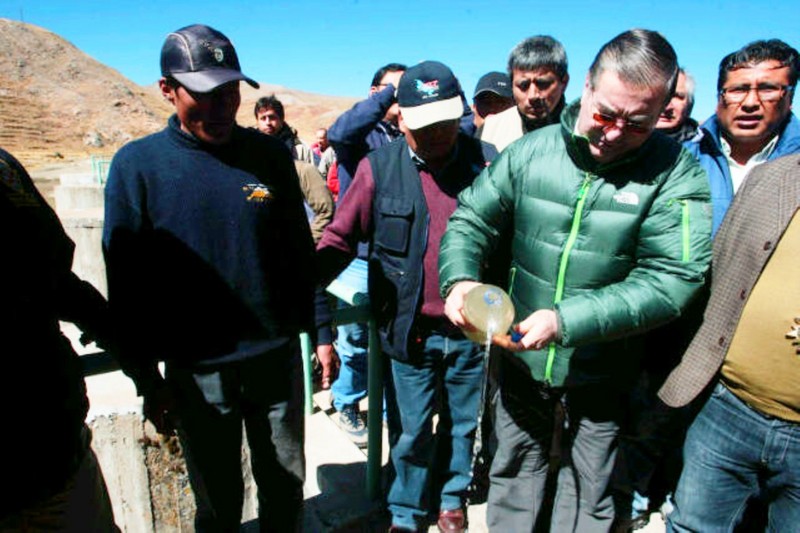 Premier Oscar Valdés visitó esta mañana zonas de minería ilegal en Azángaro, Asillo y Potoni