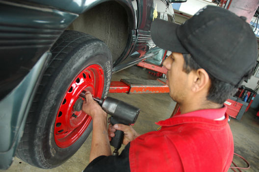 Las revisiones técnicas vehiculares en el Perú, un paso obligado